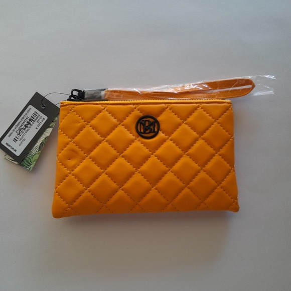 Badgley Mischka Diamond Quilting Wristlet Clutch / Yellow - Picture 13 of 13